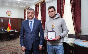 Аслан Карацев отмечен наградой Северной Осетии